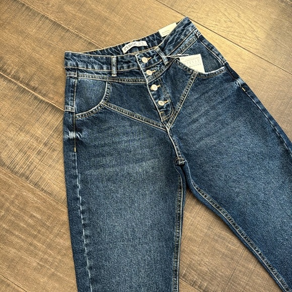 NWT HIGH RISE JEANS SIZE 6 - Picture 6 of 17